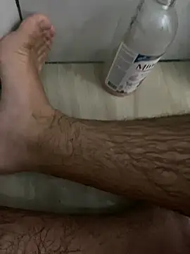 Snapshot of FabioF698 chatting on 01/25/25, 07:39 FabioF698 online show from 01/25/25, 07:39