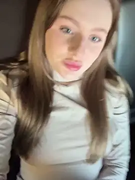 Snapshot of CaseyCumFace chatting on 12/18/24, 07:26 CaseyCumFace online show from 12/18/24, 07:26