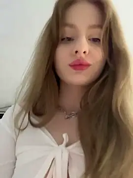 Snapshot of CaseyCumFace chatting on 01/10/25, 07:21 CaseyCumFace online show from 01/10/25, 07:21