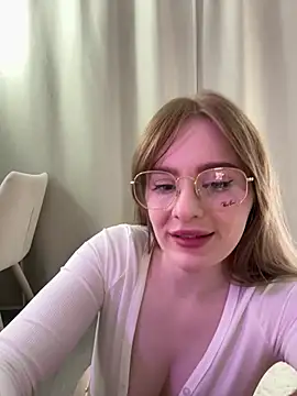 Snapshot of CaseyCumFace chatting on 02/24/25, 11:09 CaseyCumFace online show from 02/24/25, 11:09