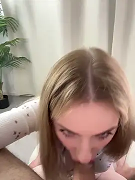 Snapshot of CaseyCumFace chatting on 09/14/25, 06:29 CaseyCumFace online show from 09/14/25, 06:29