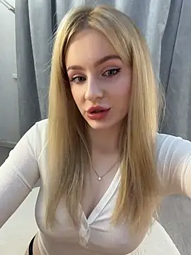 Snapshot of CaseyCumFace chatting on 05/15/26, 09:22 CaseyCumFace online show from 05/15/26, 09:22
