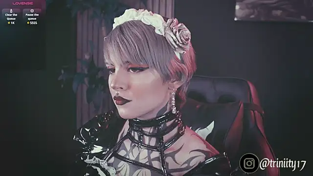 Snapshot of Trinity___s chatting on 03/22/25, 05:09 Trinity s online show from 03/22/25, 05:09