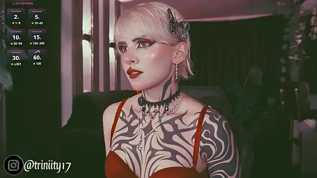 Snapshot of Trinity___s chatting on 09/21/25, 03:19 Trinity s online show from 09/21/25, 03:19