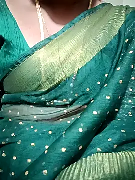 Snapshot of Cute-chinny chatting on 01/09/25, 01:56 Cute-chinny online show from 01/09/25, 01:56