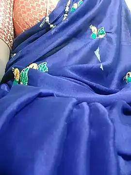 Snapshot of Cute-chinny chatting on 01/20/25, 06:53 Cute-chinny online show from 01/20/25, 06:53