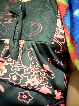 Snapshot of Cute-chinny chatting on 01/22/25, 01:53 Cute-chinny online show from 01/22/25, 01:53