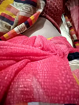 Snapshot of Cute-chinny chatting on 02/04/25, 05:55 Cute-chinny online show from 02/04/25, 05:55