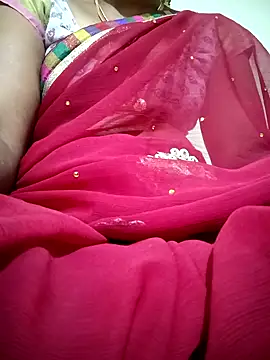 Snapshot of Cute-chinny chatting on 02/07/25, 12:42 Cute-chinny online show from 02/07/25, 12:42