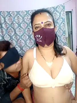 Snapshot of Cute-manisha chatting on 01/10/25, 02:04 Cute-manisha online show from 01/10/25, 02:04