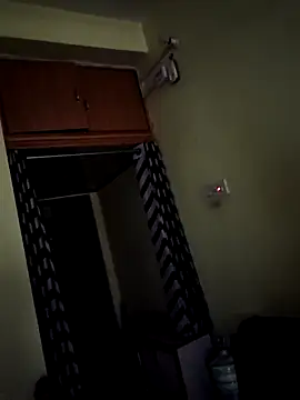 Snapshot of Cute-manisha chatting on 02/05/25, 08:00 Cute-manisha online show from 02/05/25, 08:00