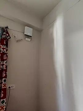 Snapshot of Cute-manisha chatting on 09/26/25, 05:55 Cute-manisha online show from 09/26/25, 05:55