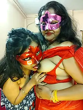 Snapshot of hottbabycam chatting on 05/15/26, 03:41 hottbabycam online show from 05/15/26, 03:41