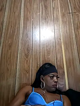 Snapshot of kobrashekyng chatting on 11/30/25, 10:47 kobrashekyng online show from 11/30/25, 10:47