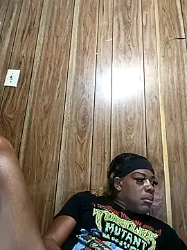 Snapshot of kobrashekyng chatting on 12/19/25, 10:39 kobrashekyng online show from 12/19/25, 10:39