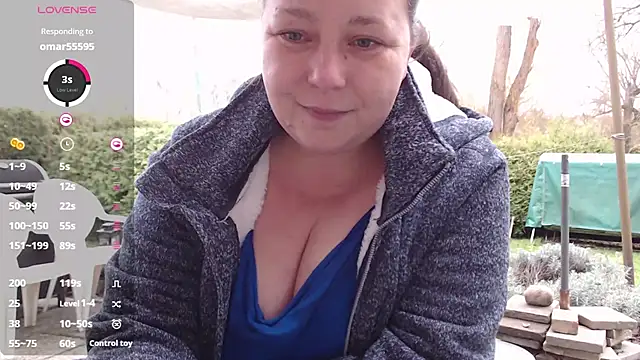 Snapshot of KasiaPrivat chatting on 12/18/24, 02:06 KasiaPrivat online show from 12/18/24, 02:06