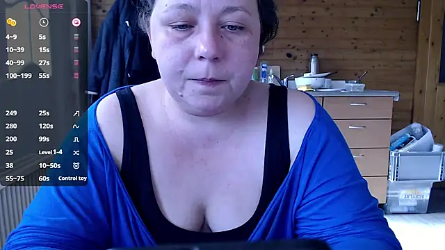 Snapshot of KasiaPrivat chatting on 02/24/25, 10:37 KasiaPrivat online show from 02/24/25, 10:37