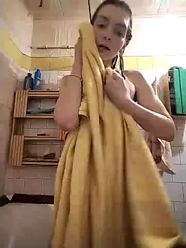 Snapshot of we_can_all chatting on 12/07/24, 01:03 we can all online show from 12/07/24, 01:03