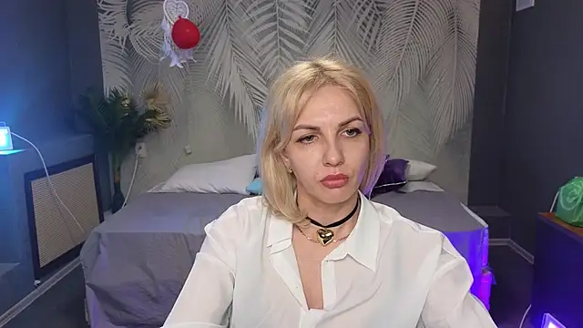 Snapshot of Barbara_Blonde chatting on 03/15/25, 08:58 Barbara Blonde online show from 03/15/25, 08:58
