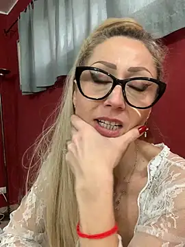 Snapshot of harleyejoker1 chatting on 12/19/24, 03:08 harleyejoker1 online show from 12/19/24, 03:08