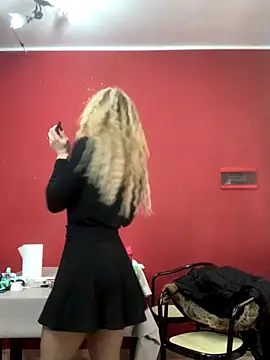 Snapshot of harleyejoker1 chatting on 12/15/25, 10:52 harleyejoker1 online show from 12/15/25, 10:52