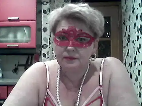 Snapshot of Lisa_Suzie chatting on 02/25/25, 06:31 Lisa Suzie online show from 02/25/25, 06:31