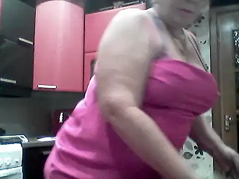 Snapshot of Lisa_Suzie chatting on 09/25/25, 10:02 Lisa Suzie online show from 09/25/25, 10:02