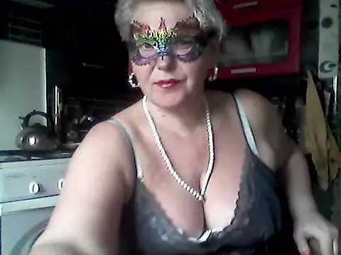 Lisa Suzie online show from 04/30/26, 04:52