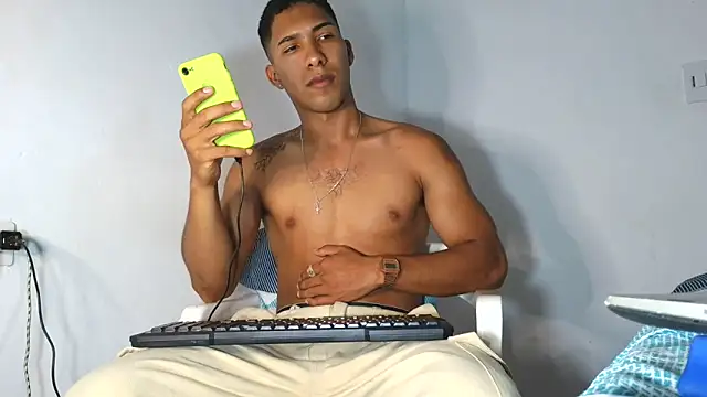 maximo vega newv online show from 12/03/25, 08:51