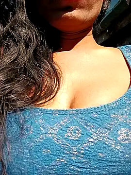 Kajal  Mehra online show from 12/17/25, 07:47