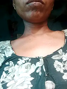 Snapshot of Kajal__Mehra chatting on 05/28/26, 09:17 Kajal Mehra online show from 05/28/26, 09:17