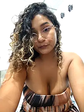 BrendaGirs online show from 04/11/26, 07:45