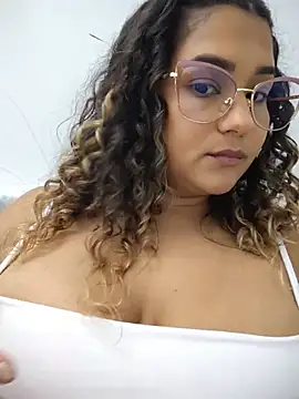 BrendaGirs online show from 05/19/26, 03:46