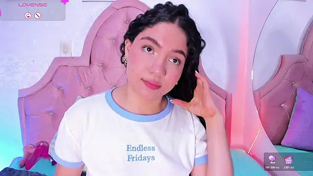 amandalee01 online show from 11/08/25, 07:56