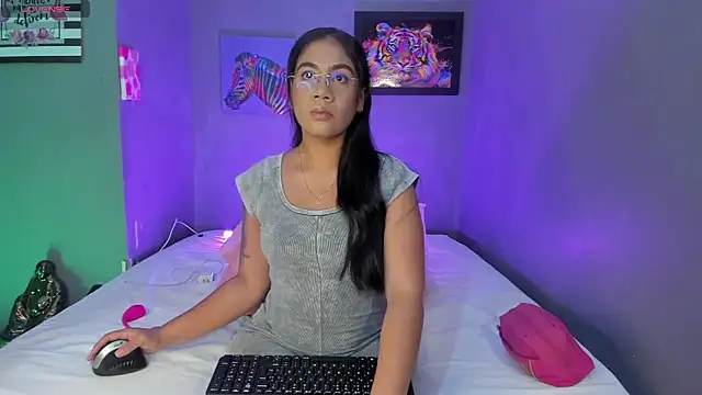 PammelaRoss1 online show from 06/04/26, 05:30