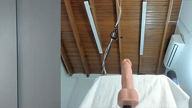 Snapshot of Lucy_carter_ chatting on 09/23/25, 03:15 Lucy carter online show from 09/23/25, 03:15