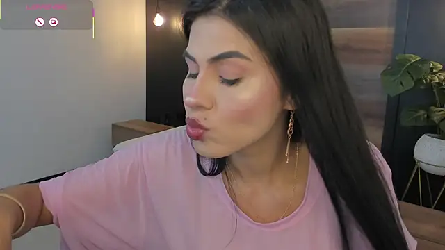 stephanya  online show from 02/13/26, 07:32