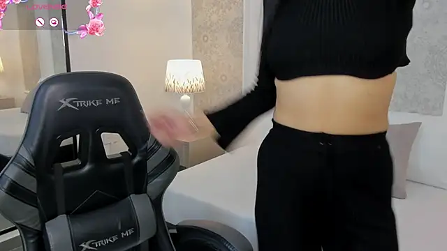 stephanya  online show from 07/03/26, 12:33