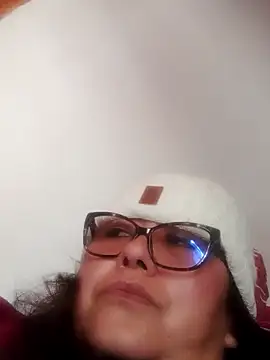 Snapshot of Darly_Gomez chatting on 12/31/24, 01:41 Darly Gomez online show from 12/31/24, 01:41