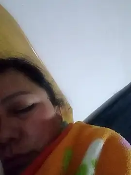 Snapshot of Darly_Gomez chatting on 01/18/25, 04:48 Darly Gomez online show from 01/18/25, 04:48