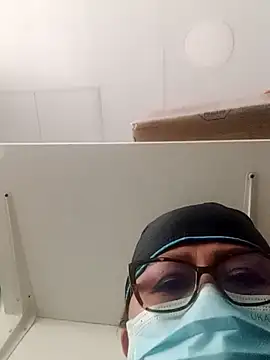 Snapshot of Darly_Gomez chatting on 03/03/25, 01:09 Darly Gomez online show from 03/03/25, 01:09