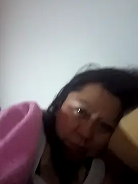 Snapshot of Darly_Gomez chatting on 11/19/25, 10:48 Darly Gomez online show from 11/19/25, 10:48