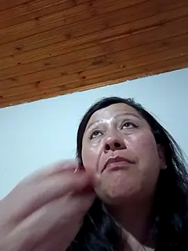 Snapshot of Darly_Gomez chatting on 12/03/25, 03:14 Darly Gomez online show from 12/03/25, 03:14