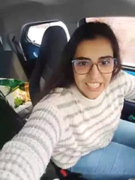 Snapshot of Ursumi1 chatting on 12/18/25, 03:51 Ursumi1 online show from 12/18/25, 03:51