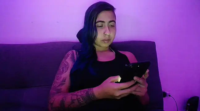 Snapshot of aria_jhonsson chatting on 02/21/25, 04:18 aria jhonsson online show from 02/21/25, 04:18