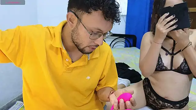 Snapshot of YuKinaHentaiI chatting on 03/15/25, 11:29 YuKinaHentaiI online show from 03/15/25, 11:29