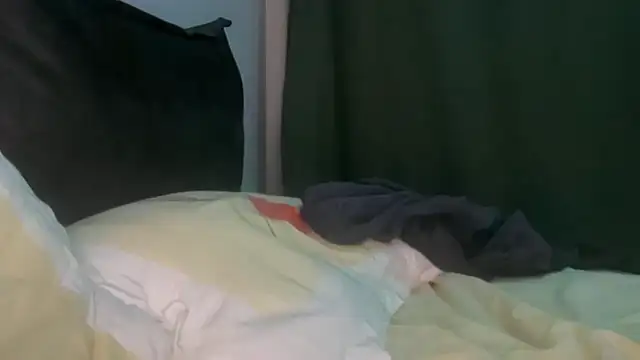 Snapshot of cottonmouth933 chatting on 11/04/25, 08:30 cottonmouth933 online show from 11/04/25, 08:30