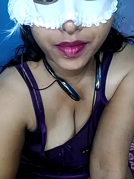 Sexy Mona Bhabhi online show from 12/19/24, 06:45