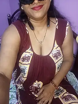 Sexy Mona Bhabhi online show from 09/19/25, 05:46