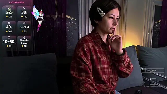 Ishtar Divine online show from 11/06/25, 03:24